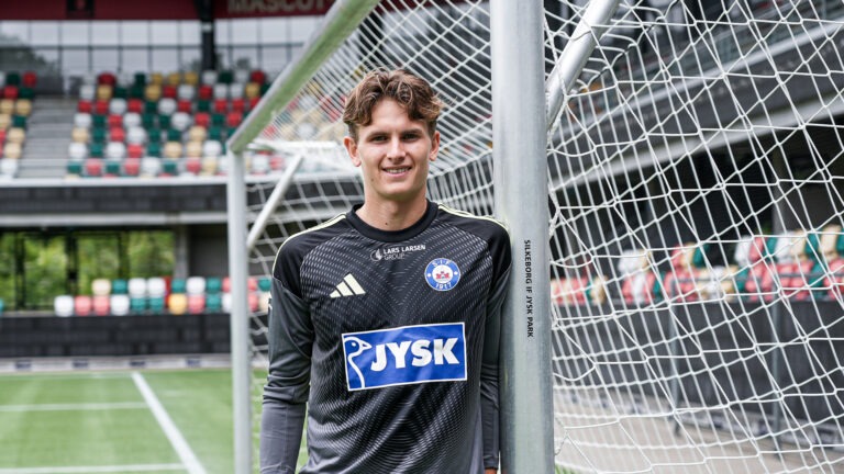 Bastian Holm verlängert Vertrag mit SIF